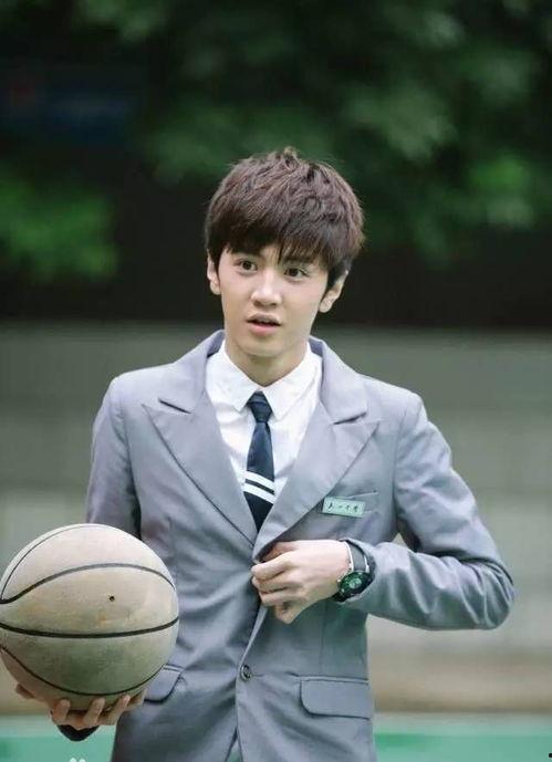 陈哲远娱乐圈爆料视频,揭秘明星幕后真相